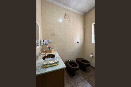 Casa à venda com 349m², 3 quartos e 2 vagas Casa à venda com 349m², 3 quartos e 2 vagasBanheiro da Suíte 3