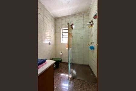 Casa à venda com 349m², 3 quartos e 2 vagas Casa à venda com 349m², 3 quartos e 2 vagasBanheiro Social