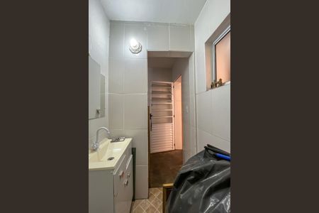 Casa à venda com 349m², 3 quartos e 2 vagas Casa à venda com 349m², 3 quartos e 2 vagasBanheiro de Serviço