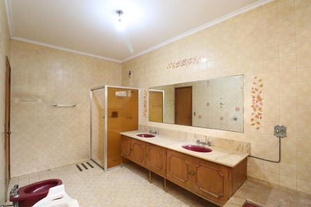 Casa à venda com 208m², 2 quartos e 4 vagasBanheiro Social