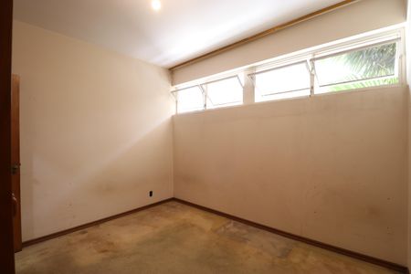 Casa à venda com 208m², 2 quartos e 4 vagasQuarto 1