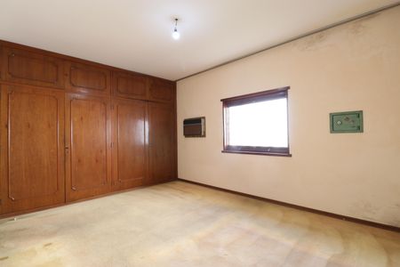 Casa à venda com 208m², 2 quartos e 4 vagasQuarto 2