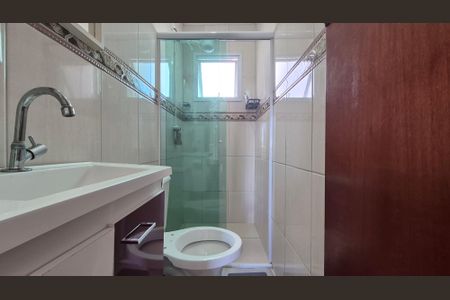 Apartamento à venda com 100m², 2 quartos e 1 vaga Apartamento à venda com 100m², 2 quartos e 1 vagaBanheiro da suíte