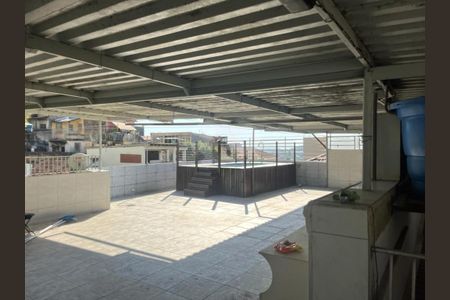 Casa de condomínio à venda com 229m², 4 quartos e 3 vagas