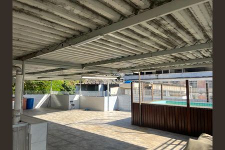 Casa de condomínio à venda com 229m², 4 quartos e 3 vagas