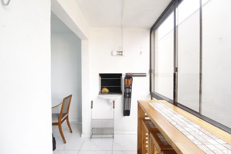 Varanda gourmet de apartamento para alugar com 2 quartos, 58m² em Humaitá, Porto Alegre