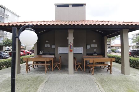 Apartamento para alugar com 58m², 2 quartos e 1 vagaÁrea comum - Churrasqueira