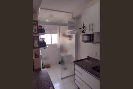 Apartamento à venda com 60m², 2 quartos e 1 vaga Apartamento à venda com 60m², 2 quartos e 1 vagaBanheiro