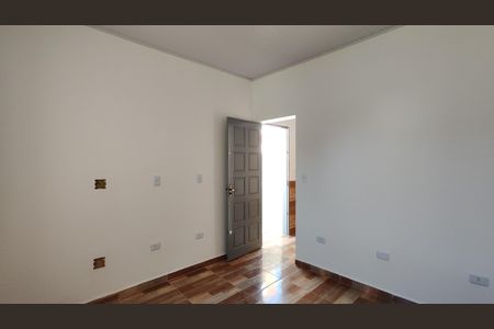 Quarto de casa para alugar com 1 quarto, 30m² em Vila Santa Margarida, Ferraz de Vasconcelos