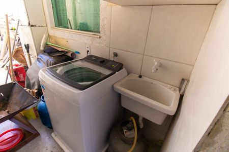 Casa à venda com 450m², 5 quartos e 2 vagas Casa à venda com 450m², 5 quartos e 2 vagasÁrea de Serviço