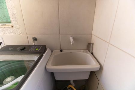 Casa à venda com 450m², 5 quartos e 2 vagas Casa à venda com 450m², 5 quartos e 2 vagasÁrea de Serviço
