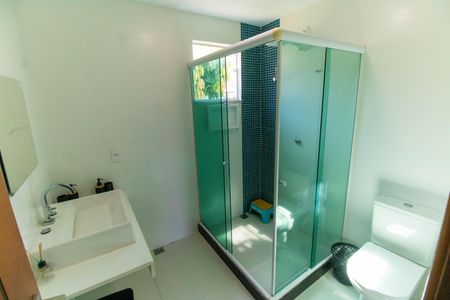 Casa à venda com 450m², 5 quartos e 2 vagas Casa à venda com 450m², 5 quartos e 2 vagasBanheiro da Suíte 1