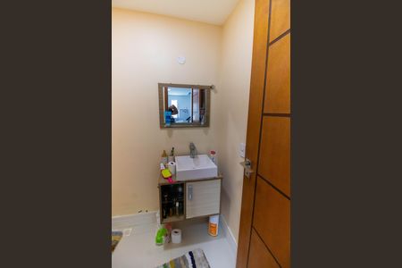Casa à venda com 450m², 5 quartos e 2 vagas Casa à venda com 450m², 5 quartos e 2 vagasLavabo