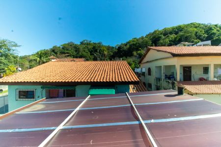 Casa à venda com 450m², 5 quartos e 2 vagas Casa à venda com 450m², 5 quartos e 2 vagasVista da Suíte 2