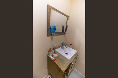 Casa à venda com 450m², 5 quartos e 2 vagasLavabo