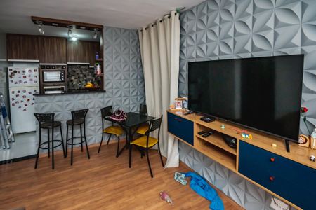 Sala de apartamento à venda com 2 quartos, 45m² em Frei Leopoldo, Belo Horizonte