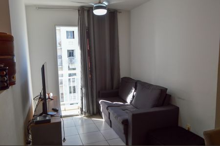 Apartamento à venda com 46m², 2 quartos e 1 vaga Apartamento à venda com 46m², 2 quartos e 1 vagaSala