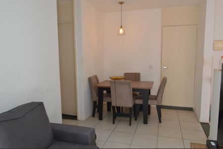 Sala de apartamento à venda com 2 quartos, 46m² em Jacarepaguá, Rio de Janeiro