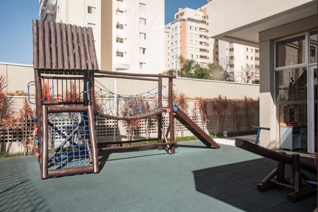 Apartamento à venda com 104m², 2 quartos e 2 vagasÁrea comum - Playground