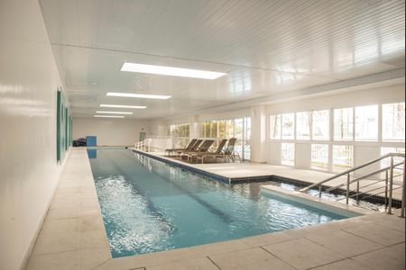 Apartamento à venda com 104m², 2 quartos e 2 vagasÁrea comum - Piscina coberta