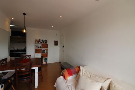 Apartamento à venda com 65m², 3 quartos e 2 vagasSala