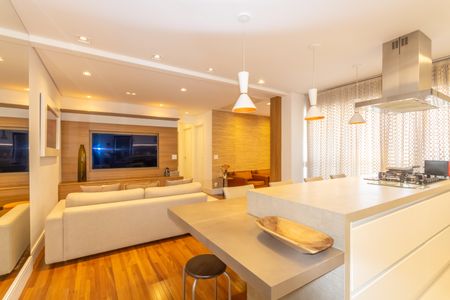 Sala de apartamento à venda com 2 quartos, 74m² em Vila Yara, Osasco