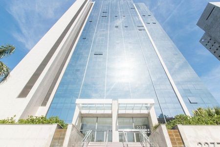 Apartamento à venda com 49m², 1 quarto e 1 vaga Apartamento à venda com 49m², 1 quarto e 1 vagaFachada