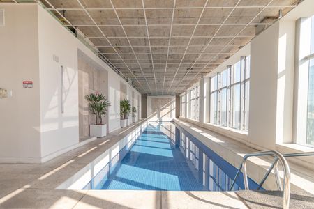 Apartamento à venda com 49m², 1 quarto e 1 vaga Apartamento à venda com 49m², 1 quarto e 1 vagaÁrea comum - Piscina