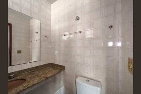 Apartamento à venda com 116m², 3 quartos e 1 vaga Apartamento à venda com 116m², 3 quartos e 1 vagaBanheiro da Suíte