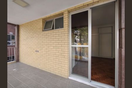 Apartamento à venda com 116m², 3 quartos e 1 vaga Apartamento à venda com 116m², 3 quartos e 1 vagaVaranda da Suíte