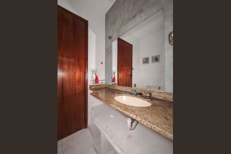 Apartamento à venda com 116m², 3 quartos e 1 vaga Apartamento à venda com 116m², 3 quartos e 1 vagaBanheiro Social