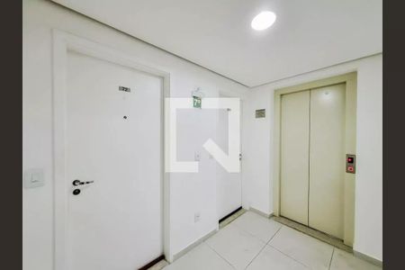 Apartamento para alugar com 51m², 2 quartos e 1 vaga Apartamento para alugar com 51m², 2 quartos e 1 vagaHall de entrada