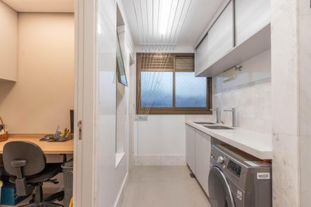 Apartamento à venda com 179m², 4 quartos e 5 vagasÁrea de Serviço