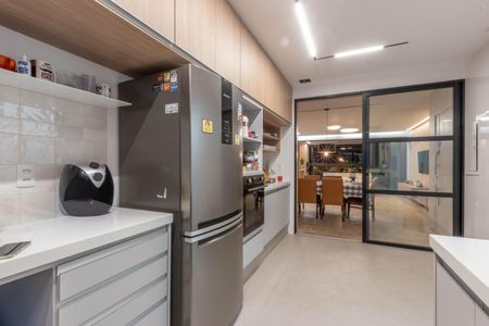 Apartamento à venda com 179m², 4 quartos e 5 vagasCozinha