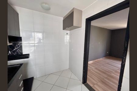 Apartamento à venda com 47m², 2 quartos e 1 vaga Apartamento à venda com 47m², 2 quartos e 1 vagaCozinha e Área de Serviço