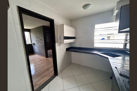 Apartamento à venda com 47m², 2 quartos e 1 vaga Apartamento à venda com 47m², 2 quartos e 1 vagaCozinha e Área de Serviço