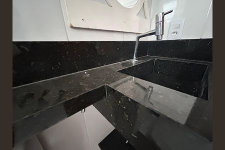 Apartamento para alugar com 47m², 2 quartos e 1 vaga Apartamento para alugar com 47m², 2 quartos e 1 vagaBanheiro
