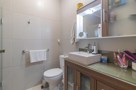 Casa de condomínio à venda com 126m², 3 quartos e 2 vagasBanheiro Social