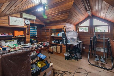 Casa de condomínio à venda com 126m², 3 quartos e 2 vagasSótão