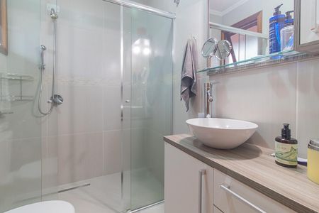 Casa de condomínio à venda com 126m², 3 quartos e 2 vagasBanheiro da Suíte