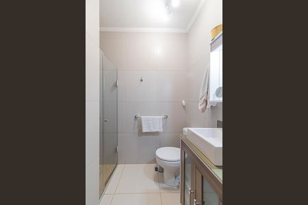 Casa de condomínio à venda com 126m², 3 quartos e 2 vagasBanheiro Social