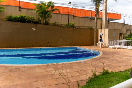 Apartamento à venda com 69m², 3 quartos e 2 vagas Apartamento à venda com 69m², 3 quartos e 2 vagasÁrea comum - Piscina