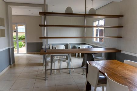 Apartamento à venda com 69m², 3 quartos e 2 vagas Apartamento à venda com 69m², 3 quartos e 2 vagasÁrea comum - Salão de festas