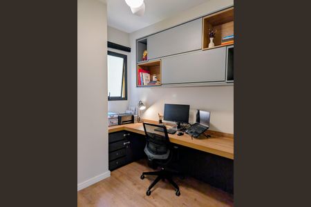 Apartamento à venda com 112m², 3 quartos e 2 vagas Apartamento à venda com 112m², 3 quartos e 2 vagasEscritório