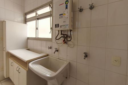 Apartamento à venda com 103m², 3 quartos e 2 vagas Apartamento à venda com 103m², 3 quartos e 2 vagasÁrea de Serviço