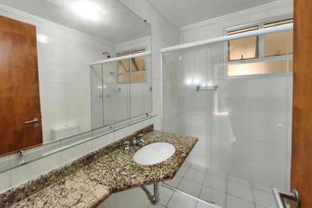 Apartamento à venda com 103m², 3 quartos e 2 vagas Apartamento à venda com 103m², 3 quartos e 2 vagasBanheiro