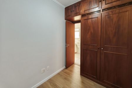Apartamento à venda com 103m², 3 quartos e 2 vagas Apartamento à venda com 103m², 3 quartos e 2 vagasQuarto 1
