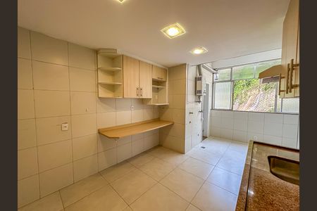 Apartamento à venda com 107m², 2 quartos e sem vagaCozinha