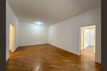 Apartamento à venda com 107m², 2 quartos e sem vagaSala