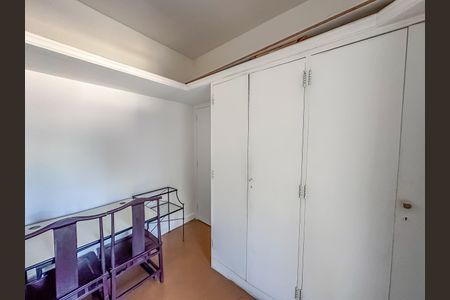 Apartamento à venda com 107m², 2 quartos e sem vagaQuarto de Serviço